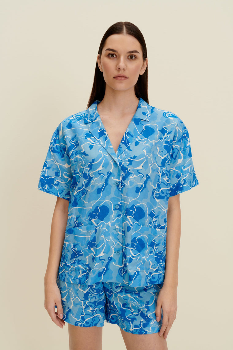 Short sleeve oversized shirt in Pool Water Print