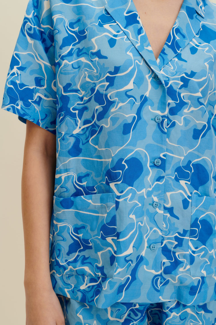 Short sleeve oversized shirt in Pool Water Print