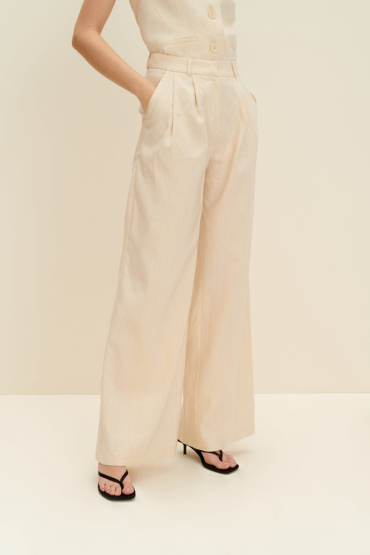 Tailored wide-leg pants in Sandy Beige