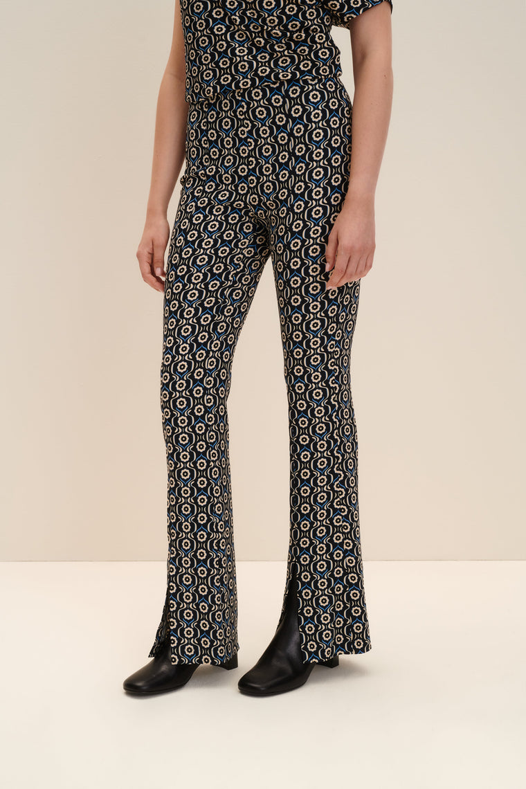 Flared pants in Daisy Print