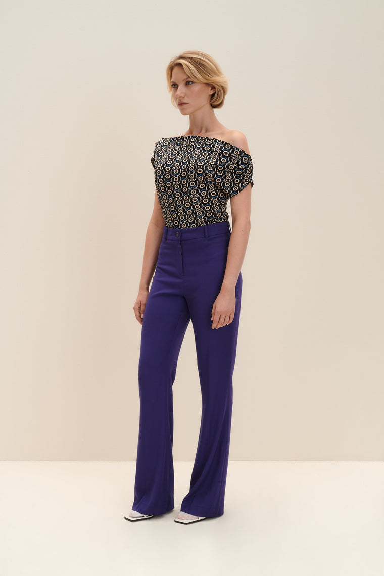 Tailored pants in Persian Indigo